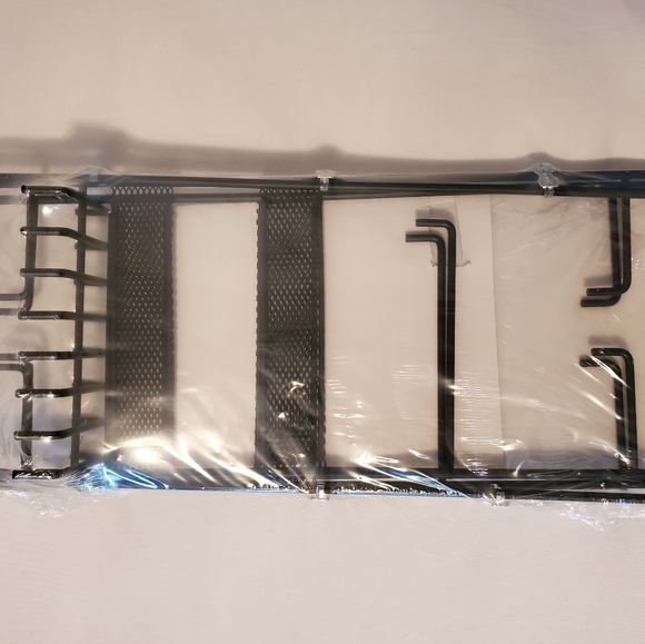 Selling Beautiful Black Jewelry Stand (New) - Picture 5 of 6